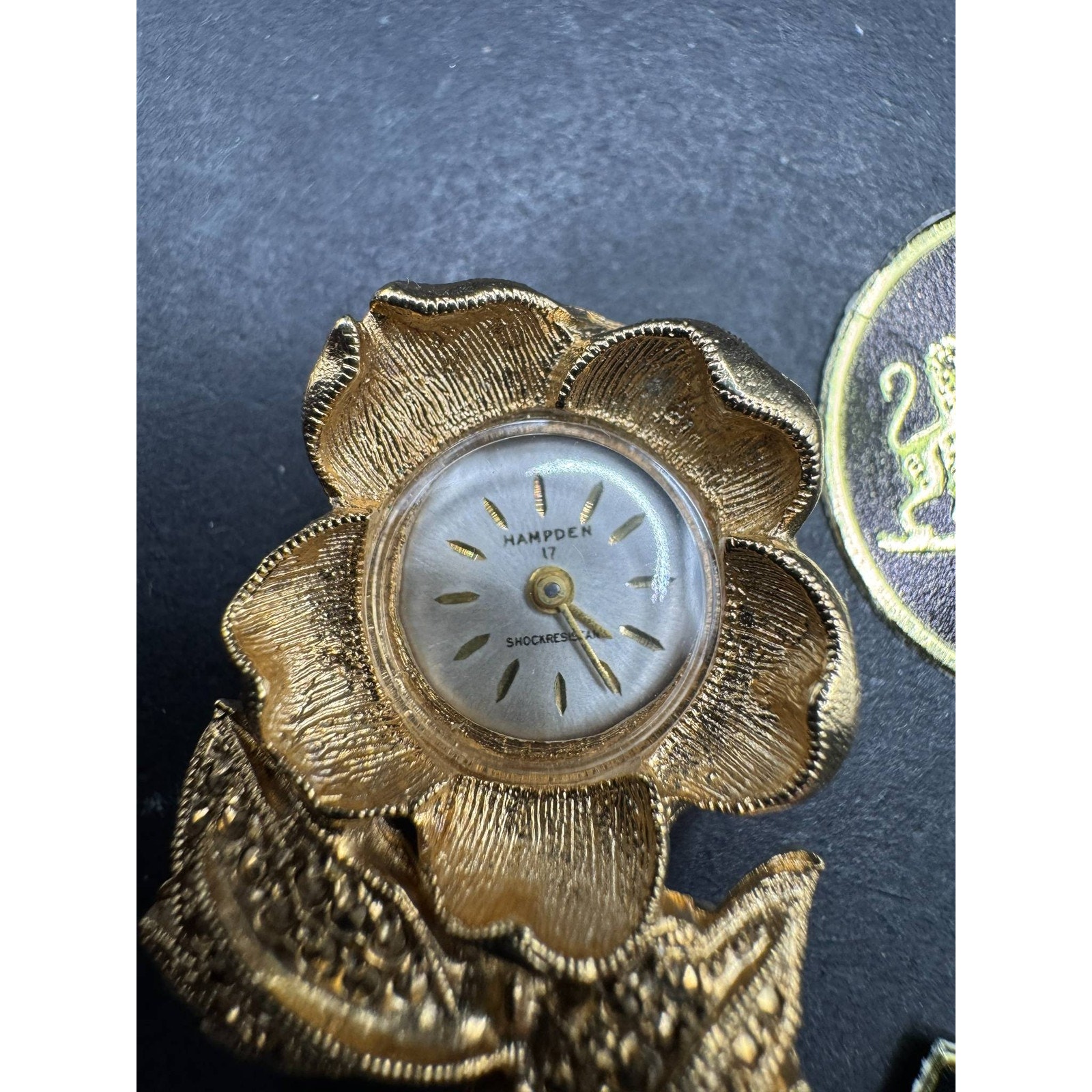 Vintage Hampden 17 Jewels Gold Tone Flower Lapel Watch Pendant Pin Brooch — image 3 of 8